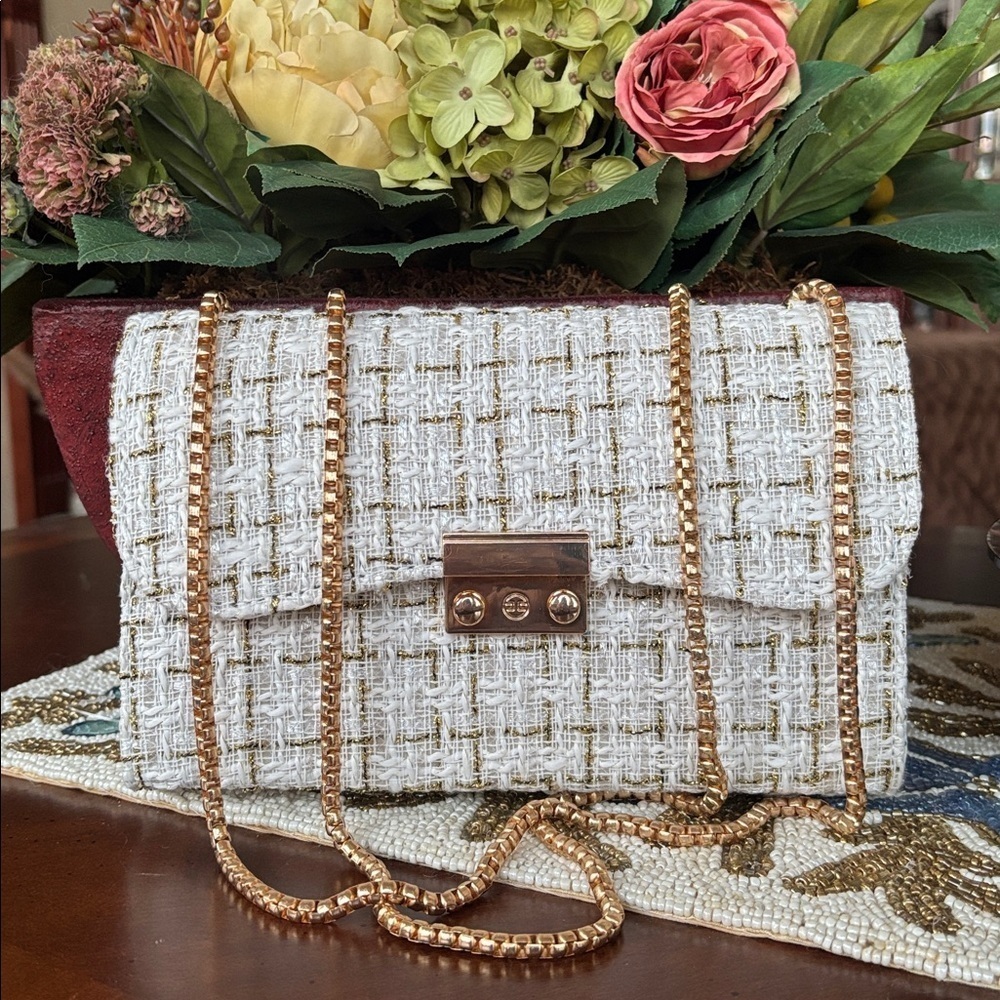 Brand New Ivory Tweed Plaid Gold Chain Crossbody Shoulder Bag Structured Purse